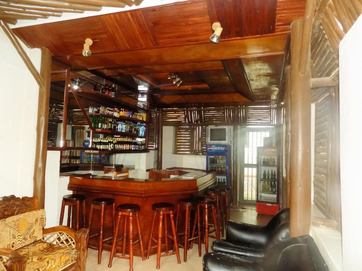Rhino Motel Mbarara Exterior foto