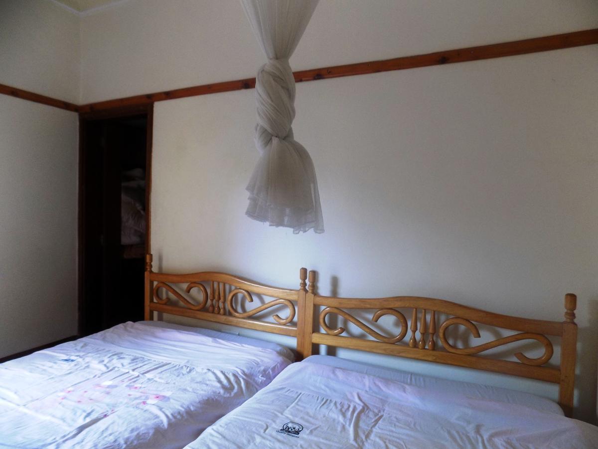 Rhino Motel Mbarara Exterior foto