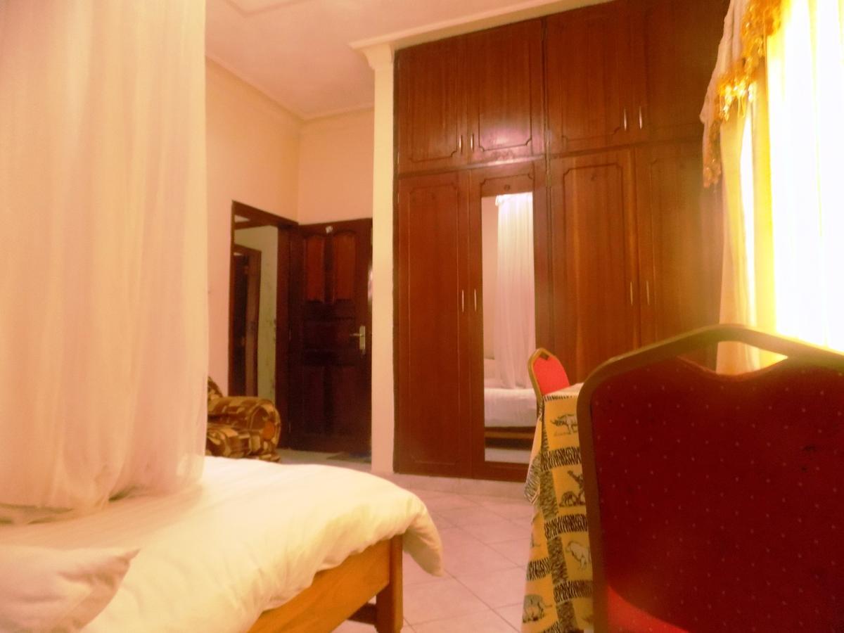 Rhino Motel Mbarara Exterior foto