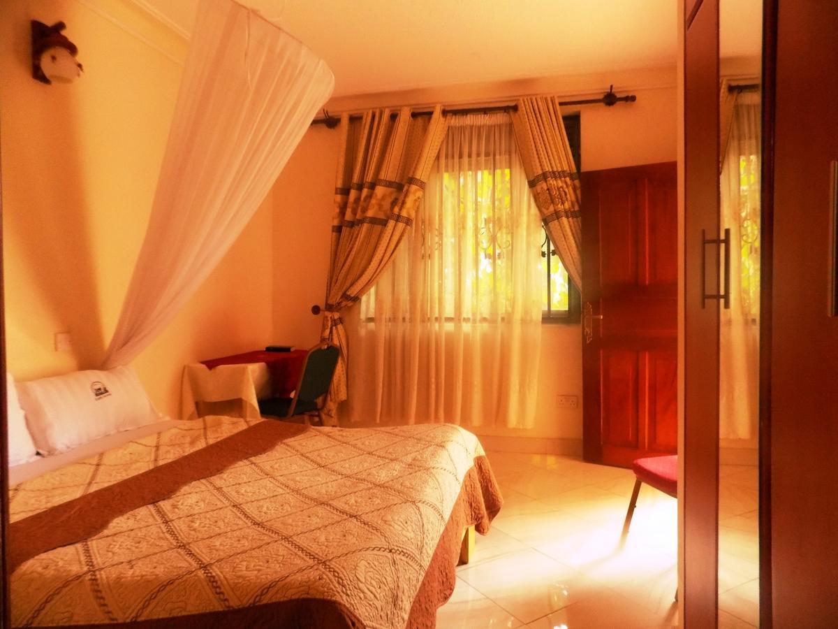 Rhino Motel Mbarara Exterior foto